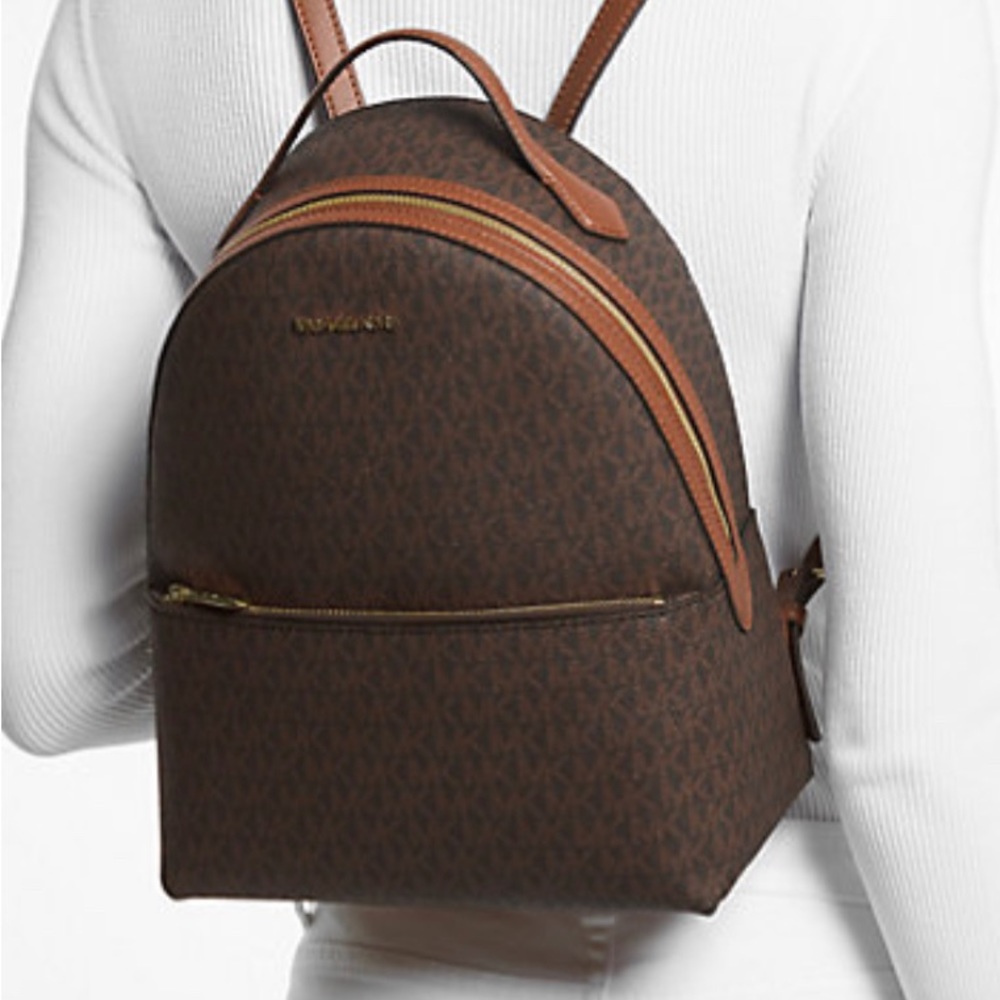 Michael kors signature back pack, very clean used only a few times - Picture 10 of 10
